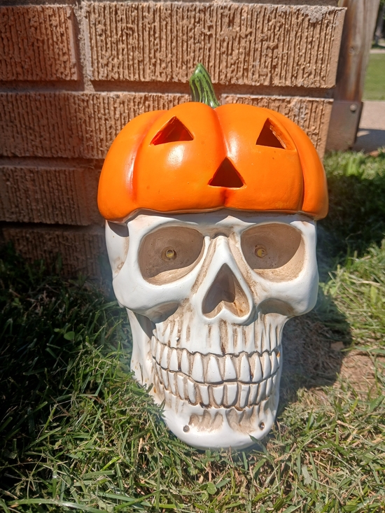 Other - Halloween skull Pumpkin Hat light up decor resin